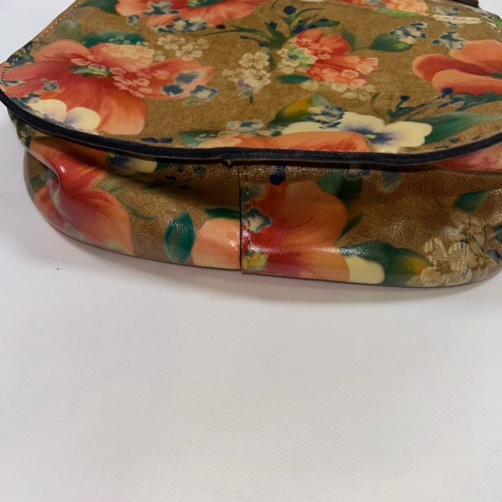 Patricia Nash glazed leather floral studded messenger crossbody - Picture 9 of 16